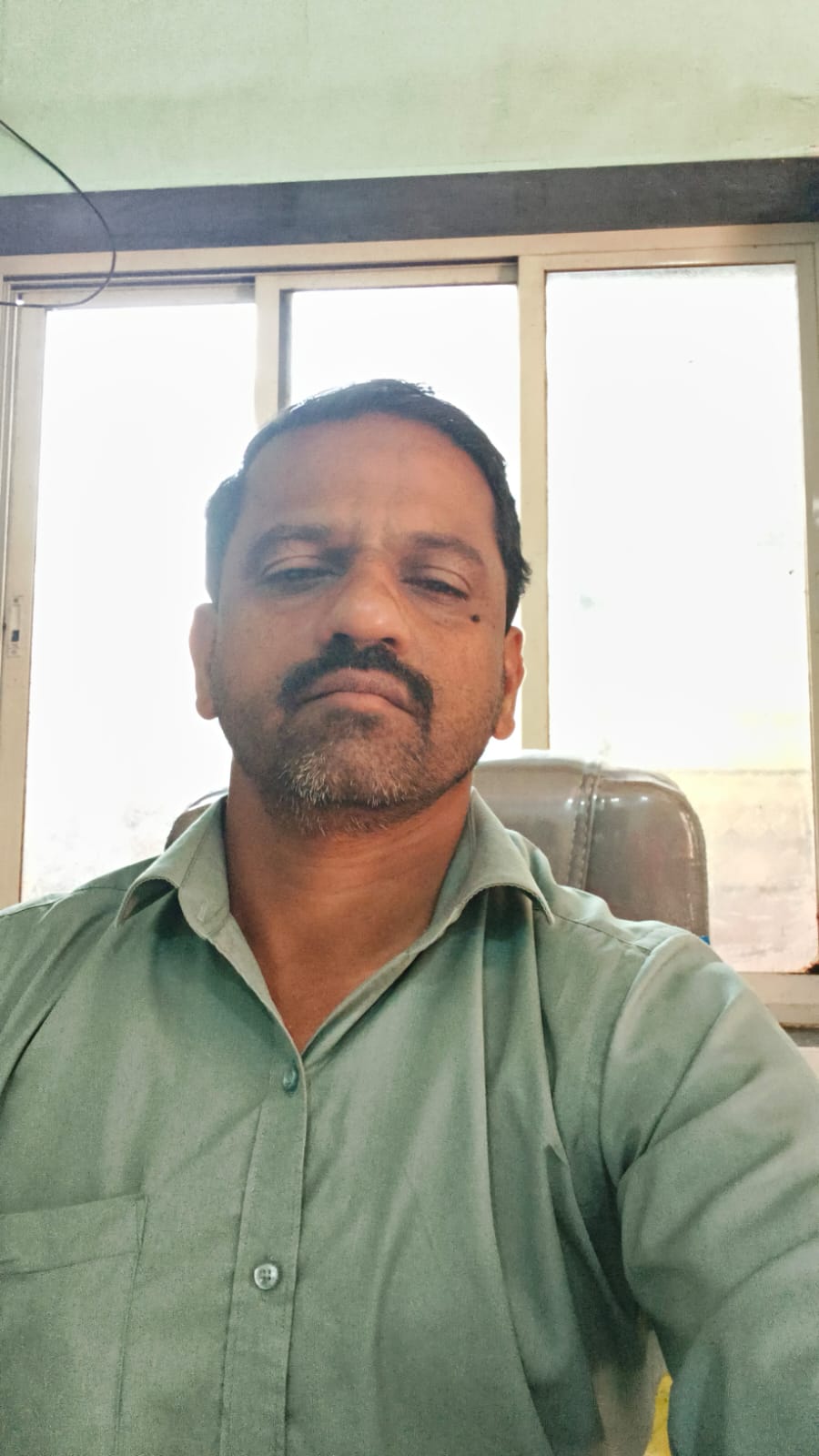 कर्मचारी